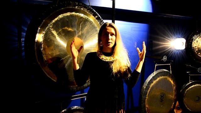 Впечатления Елены Мининой о гонг-медитации в Yoga Gong Studio 8 января 2017 года смотреть онлайн