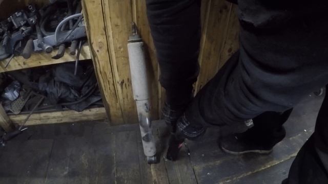 Замена штатных передних амортизаторов УАЗ на импортные KYB (Каяба). смотреть онлайн