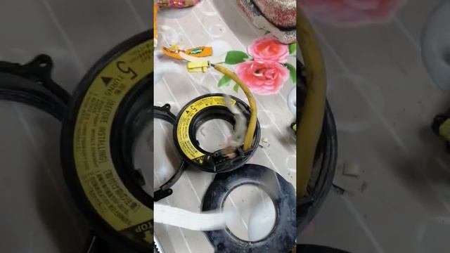 Таета сурф Toyota surf шлэйф не работает звукавой сигнал вскрытя смотреть онлайн