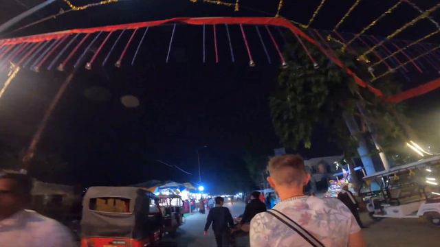 Парикрама Гобардхан День2. Ощущения после первого дня. Ночуем в ашраме. Китайский стрит фуд.17.11.2