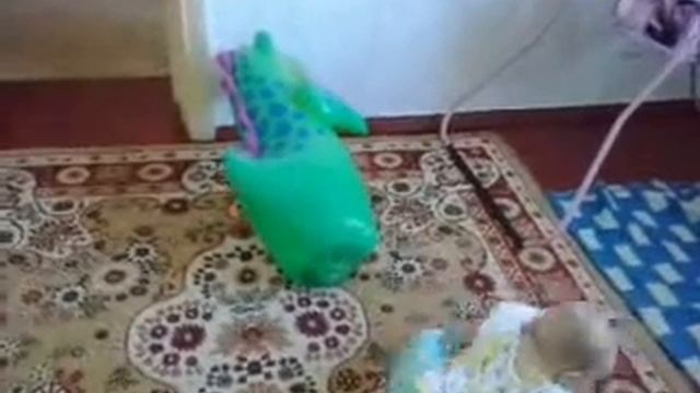Надувная игрушка- неваляшка