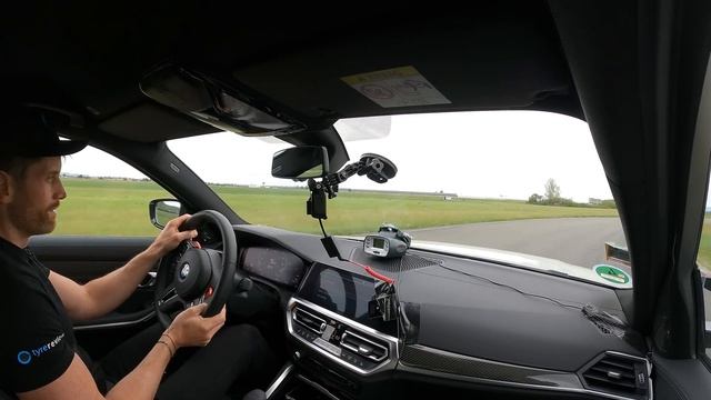 This Is Why You Should Fit OE Tires To Your Car! [Michelin Pilot Sport 4S vs 4S*] смотреть онлайн