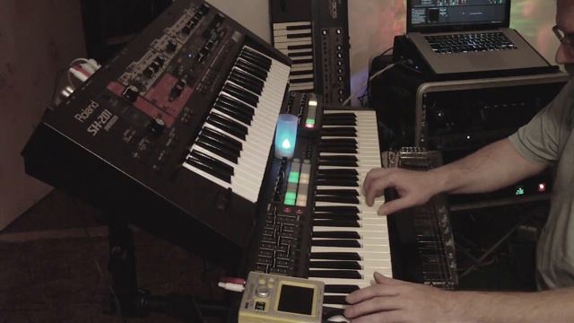Loomeer - tinnitus electrica - 4. cupiditas silentio [ambient electronic music improvisation] смотреть онлайн
