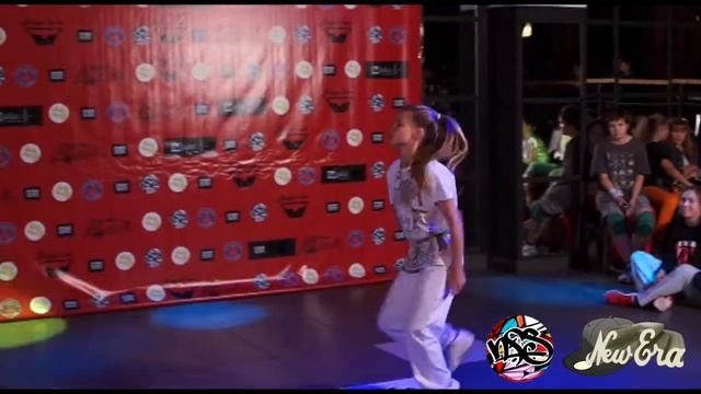 Hip-hop NEW 12. Алина vs. Арина смотреть онлайн