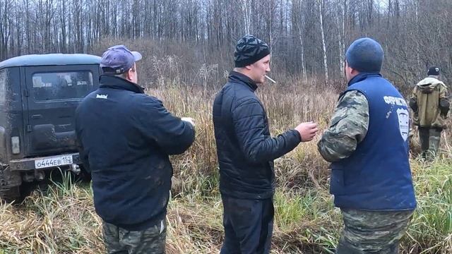 Mitsubishi Pajero, Toyota Land Cruiser 70, UAZ Hunter в болоте смотреть онлайн