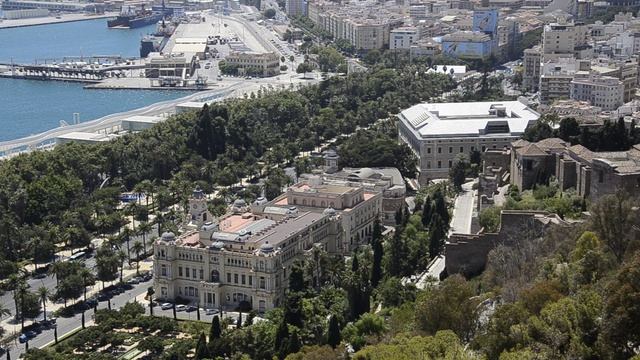 Вид из крепости Хибральфаро, Малага, Испания (4) смотреть онлайн