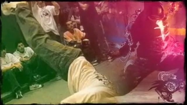 брейк данс  (Created With @Magisto)