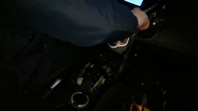 Замена напольной консоли (акпп, бардачка) с крышкой elantra 5 md смотреть онлайн