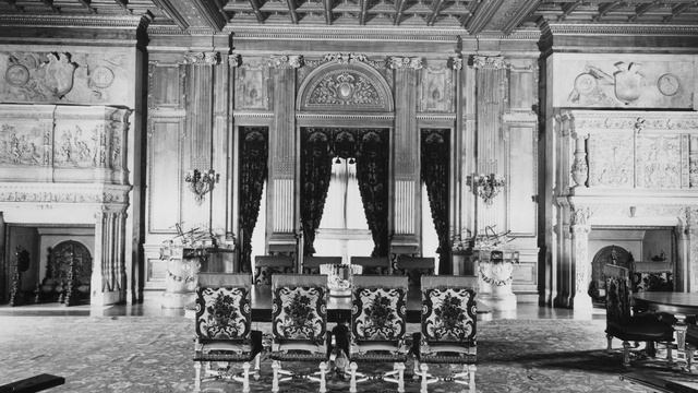 What Happened to Vanderbilt's Hyde Park Mansion in New York? смотреть онлайн