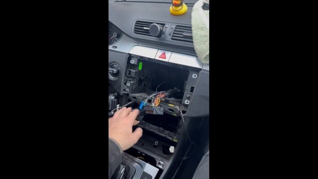 Установка Bluetooth RCD 510 VW Passat смотреть онлайн