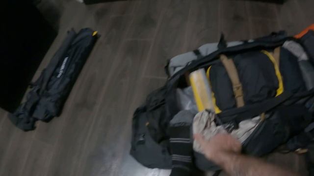 Рюкзак Forclaz Trek 900 (70+10) для трекинга и туризма. Удобный, большой походный рюкзак.