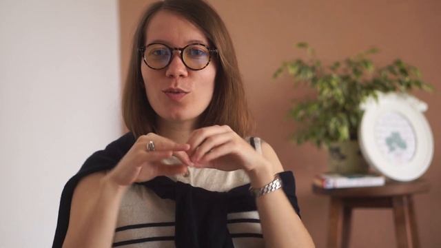 краса, що всередині ІІ книги про моду, стиль, макіяж та історію краси смотреть онлайн
