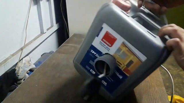 Самоделка из обычной канистры смотреть онлайн