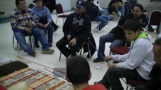 Moccasin Game - Dakota Ojibway Winterfest 2012 смотреть онлайн