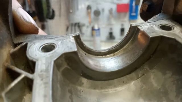 Бензокоса HUSQVARNA 128R. Сборка двигателя и самого триммера смотреть онлайн