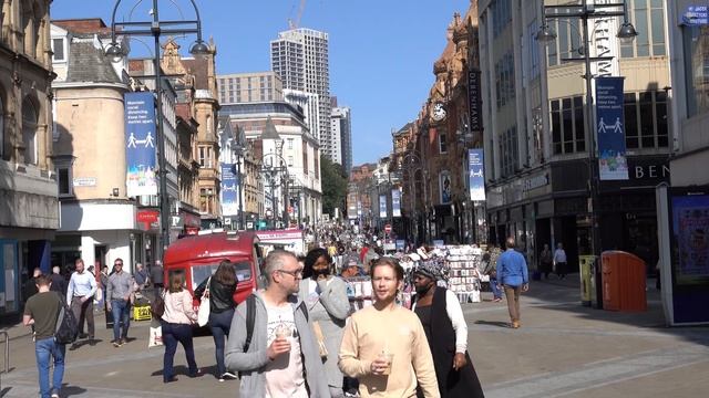 LEEDS - ENGLAND , UK 4K смотреть онлайн