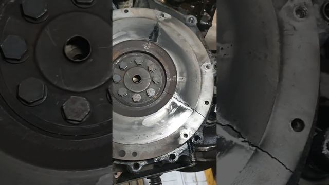 ТАКОЕ НЕ КАЖДЫЙ ДЕНЬ УВИДЕШЬ. Заваренный Маховик. смотреть онлайн