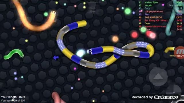 ОБЗОР ИГРЫ Slither.io ИГРА КРУТЬ смотреть онлайн