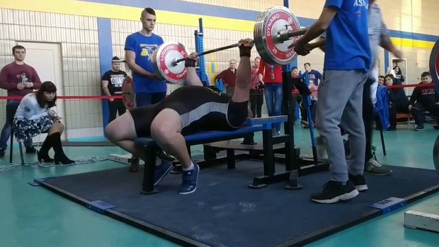 Жим лежа 225кг. Федерация UPC "Кубок Киева 2019". смотреть онлайн