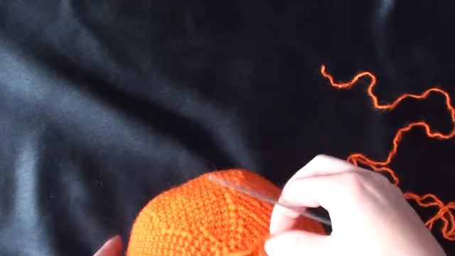 DIY Хэллоуин вязаная тыква / Halloween pumpkin knitted смотреть онлайн