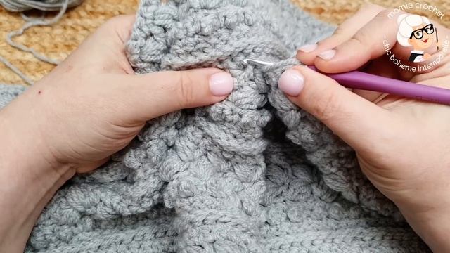 ? VESTE BRUME TOUTES TAILLES FACON TRICOT IRLANDAIS MAIS AU CROCHET ?TUTO pas a pas @Mamie Croche смотреть онлайн