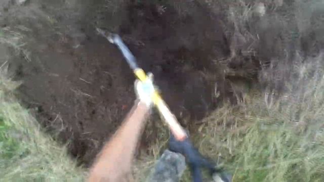 Снова на поиски старинных вещей | Перекапываю шурфленный ФУНДАМЕНТ. Что можно найти? смотреть онлайн