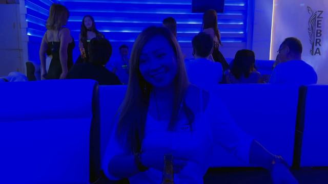 Manila, Malate - What Is It Like Inside A KTV Bar With 50 Ladies?!