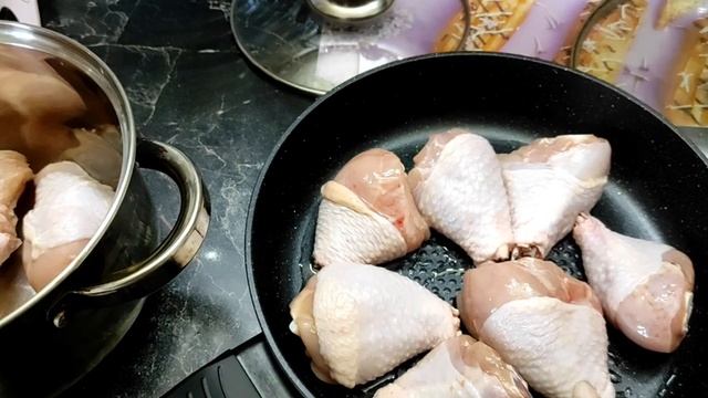 Деревенская жизнь/Голень с чесноком/Сырники с изюмом/Shank with garlic/Cheesecakes with raisins смотреть онлайн