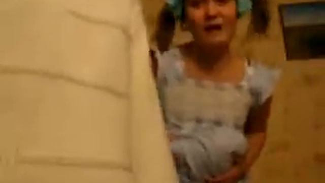 Юля Гуляева ( танец для беременых) смотреть онлайн