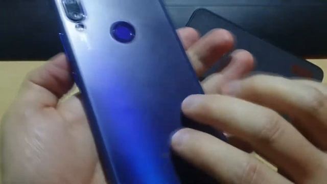 Матовый пластиковый чехол для Xiaomi Redmi Note 7 смотреть онлайн