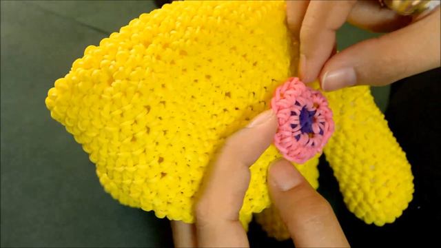 Rainbow Loom Octopus - Part 4/4 Stitching body parts together смотреть онлайн