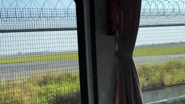 Malé, Maldives - Driving from Velana International Airport to Manta Air Seaplane Terminal (2022) смотреть онлайн