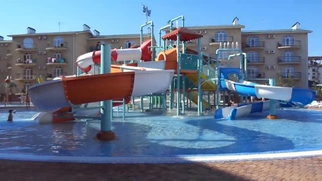 ФЕЯ 3 обзор, Анапа, июль 2018, часть 5 из 5. Аквапарк на территории пансионата Фея 3 смотреть онлайн