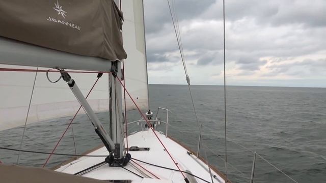 MAIDEN VOYAGE ON OUR FIRST SAILBOAT смотреть онлайн