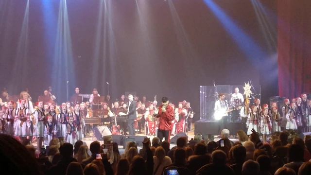 Олег Скрипка та оркестр НАОНІ. Добрий вечір тобі, пане господарю. Концерт 14.01.23 смотреть онлайн