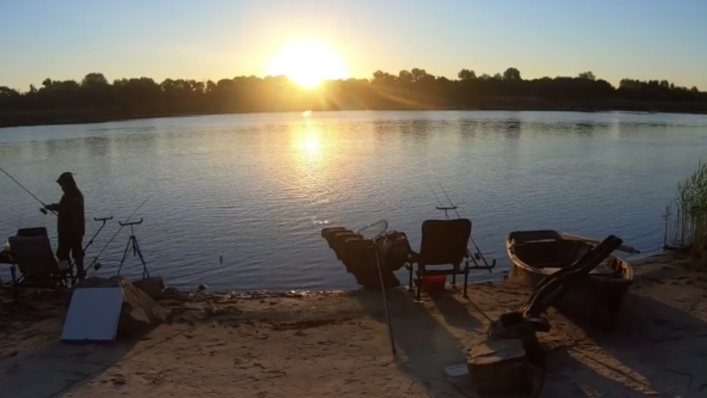 РЫБАЛКА НА БЕРЕГУ ДОНА. АРПАЧИН. КАК МЕСТО ЛОВЛИ, ВЛИЯЕТ НА ПОВЕДЕНИЕ РЫБЫ И КЛЕВ. смотреть онлайн