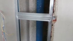 как закрепить профиль в узком месте. Способ 2.