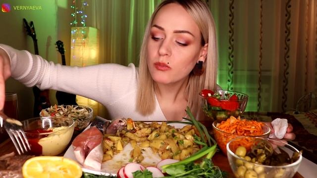 MUKBANG | Жаренный картофель, рыба, закуски | Fried potatoes, fish, snacks не ASMR смотреть онлайн