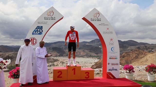 Finn Fisher-Black Turns Tables On Luke Lamperti In Tour Of Oman смотреть онлайн