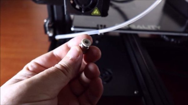 Ремонт 3D принтера Creality 3D Ender-3. Гайка не держит трубку с филаментом