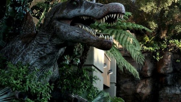 КТО ТАКОЙ СПИНОЗАВР?