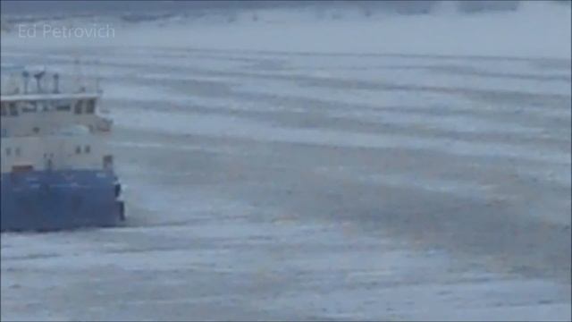 Мост в Самарской обл.08.01.20.Ломают лёд, берега на берег,огромная майна. смотреть онлайн