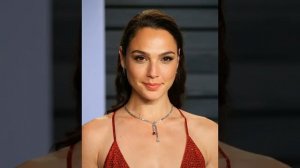 Клип Imagine Галь Гадот вызвал волну критики в Сети