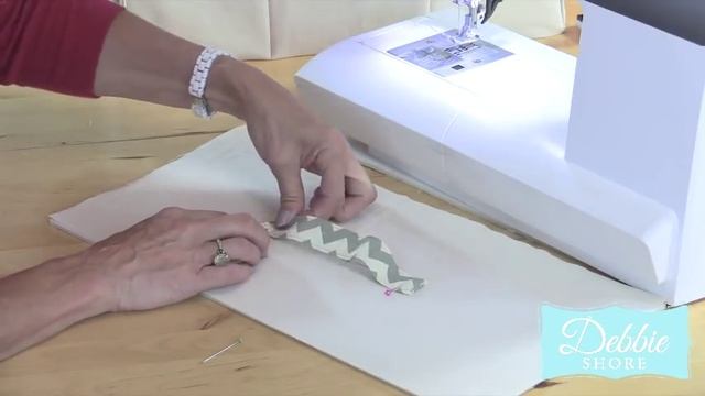 Make a sewing machine dust cover! by Debbie Shore смотреть онлайн