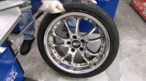 Как снять низкопрофильную покрышку на полу-автоматическом станке?