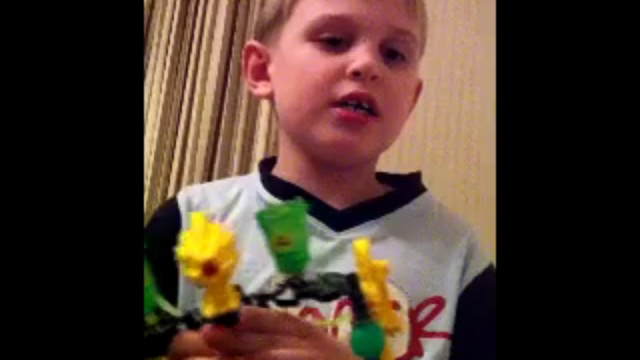 Мальчик о Медведеве и Путине смотреть онлайн