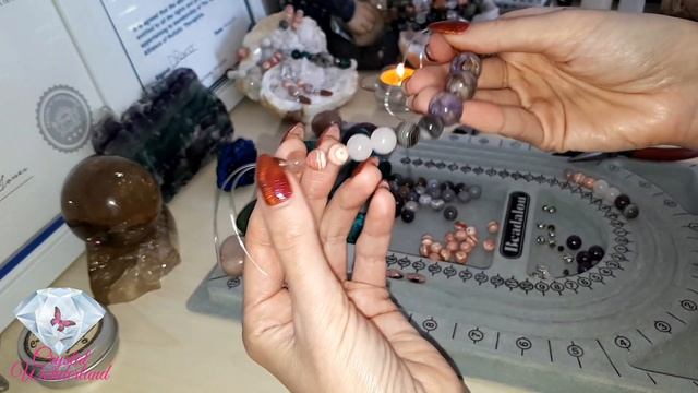 Как собрать браслет на резинке из натуральных камней | Как я делаю украшения | Чароит, родохрозит | смотреть онлайн