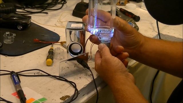 Gadgetree Dancing Water Speakers How They Work смотреть онлайн