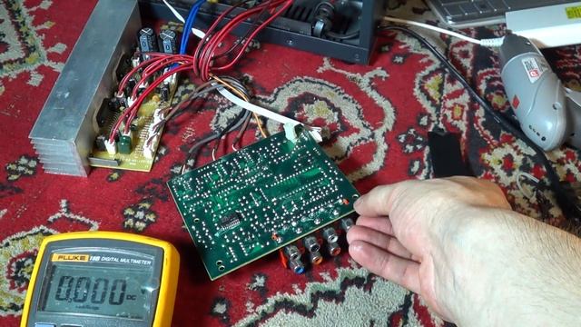 Ремонт найденного усилителя Microlab. смотреть онлайн