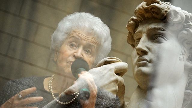 Президент ГМИИ Ирина Антонова отмечает 75-летие работы в музее смотреть онлайн